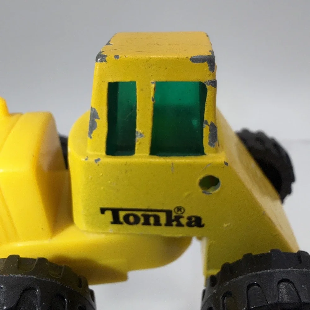Tonka Tractor Construction Truck Vehicle 1992 Yellow Vintage 1:64 Diecast Used‎